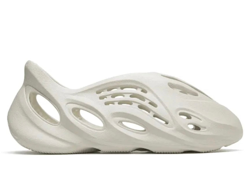 Yeezy Foam RNNR Ararat