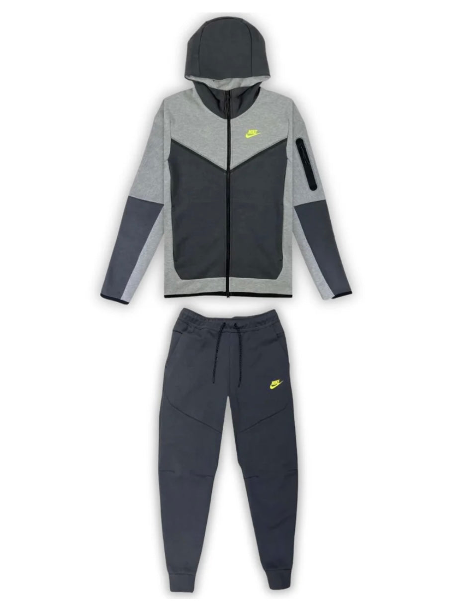 Nike Tech Tracksuit