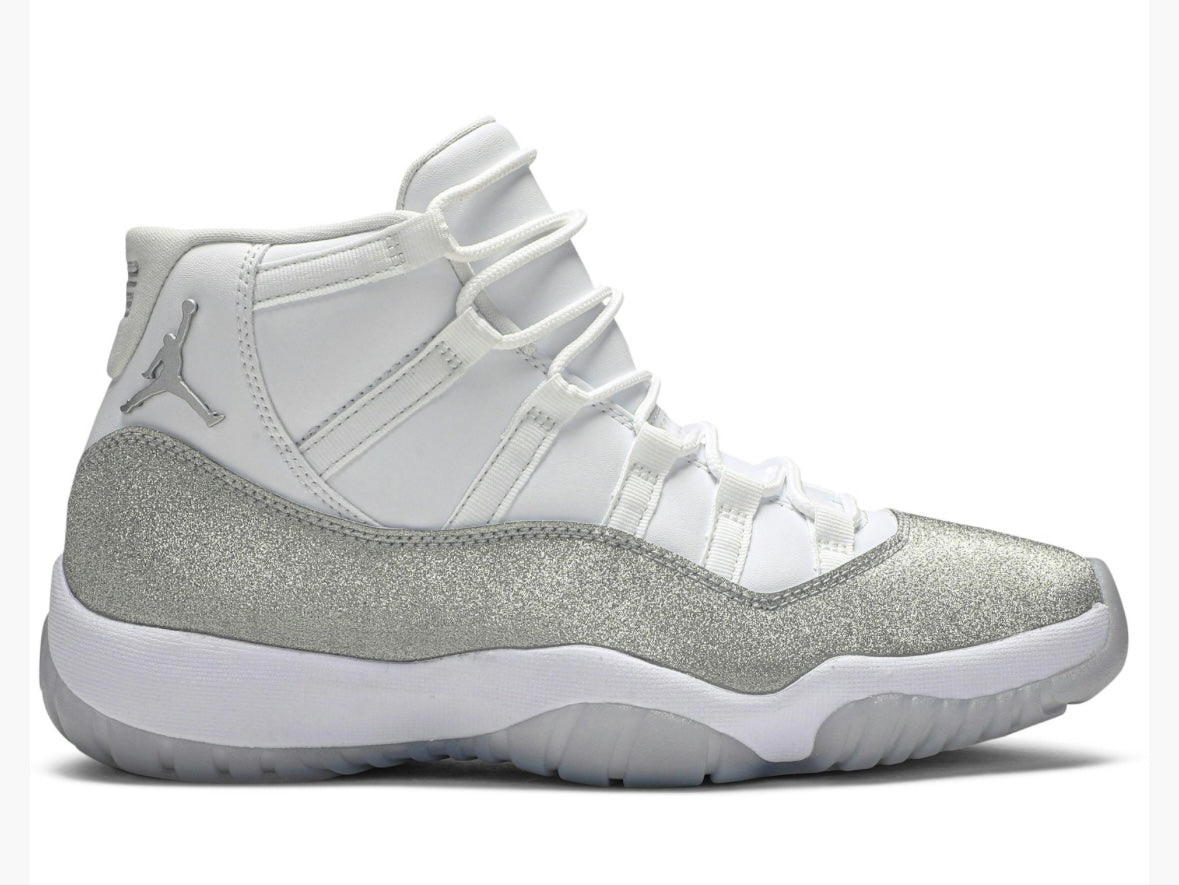 Jordan 11 “Vast Grey”