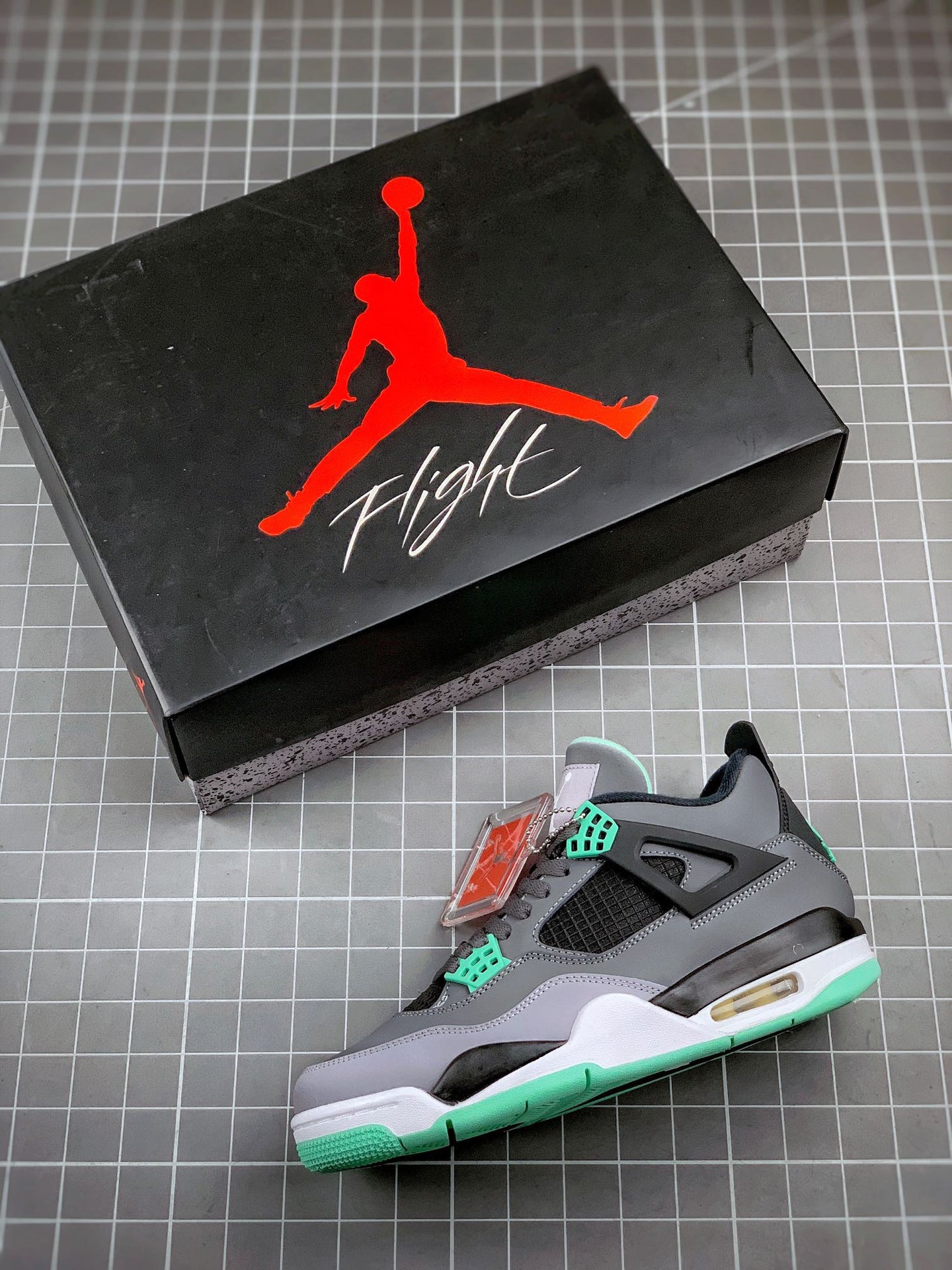 Air Jordan 4 Green Glow