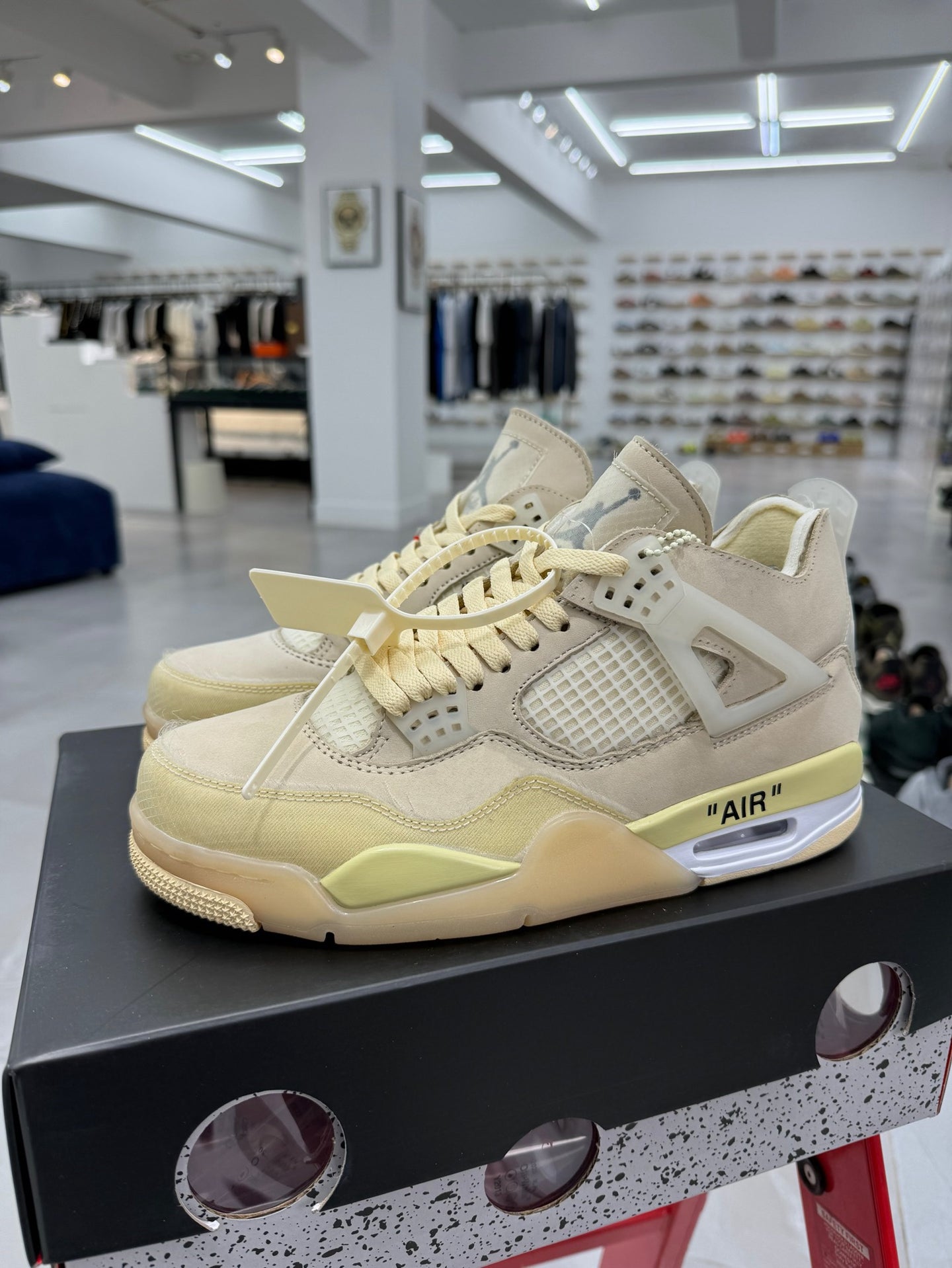 Air Jordan 4 Off-White Sail