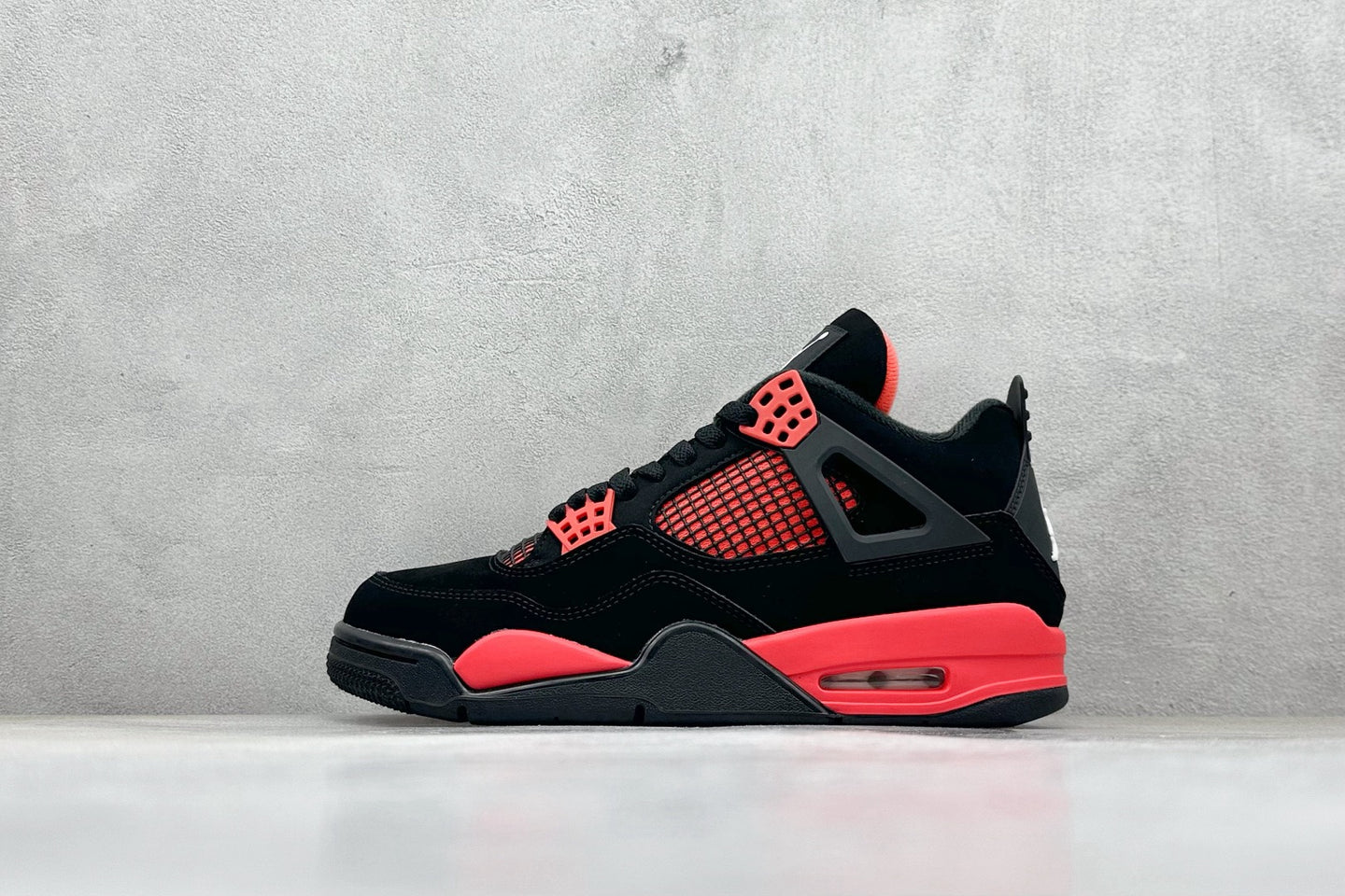 Air Jordan 4 Red Thunder